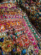 Load image into Gallery viewer, شدید ترین گلابی Shadeed Tareen Gulabi | 1 of 4 | one of a kind dupatta

