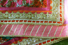 Load image into Gallery viewer, Zer e Bilquis | زرِ بلقیس | Digitally printed dupatta
