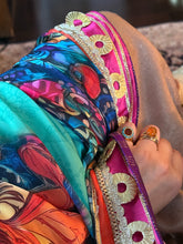 Load image into Gallery viewer, Afra Tafree | افراتفری | Dupatta * restocked in a green tone

